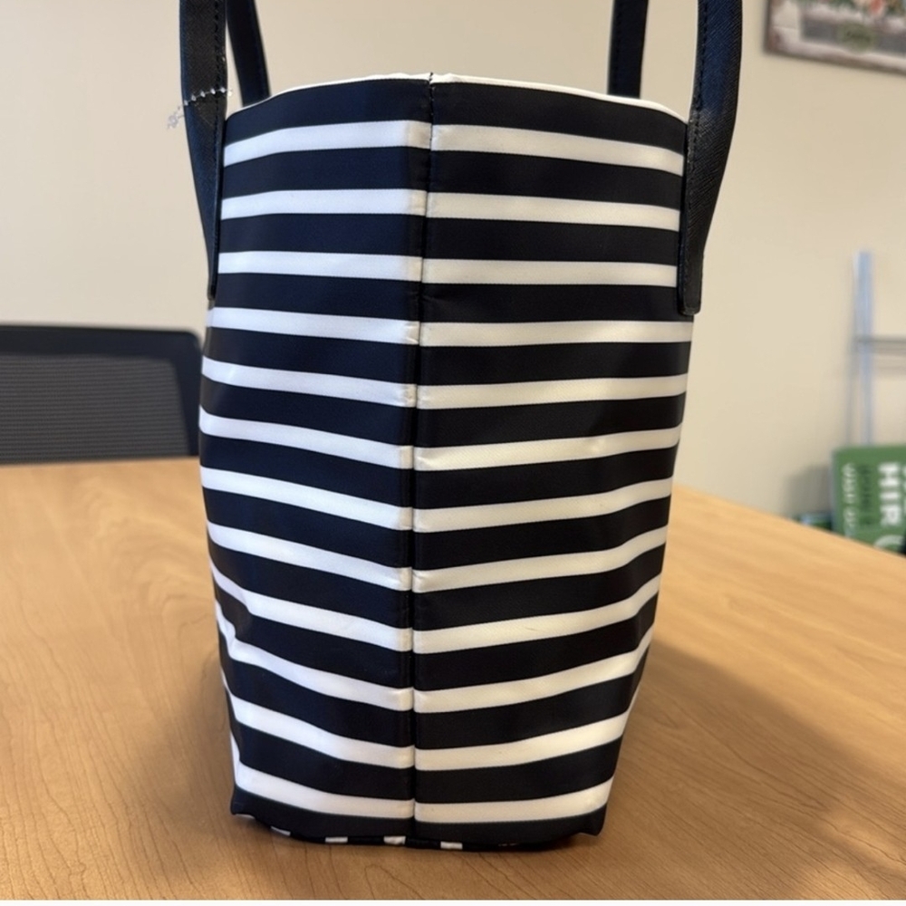 NWT Kate Spade ♠️ Classic Nylon Black and White Striped Catie Tote Bag - Picture 6 of 8